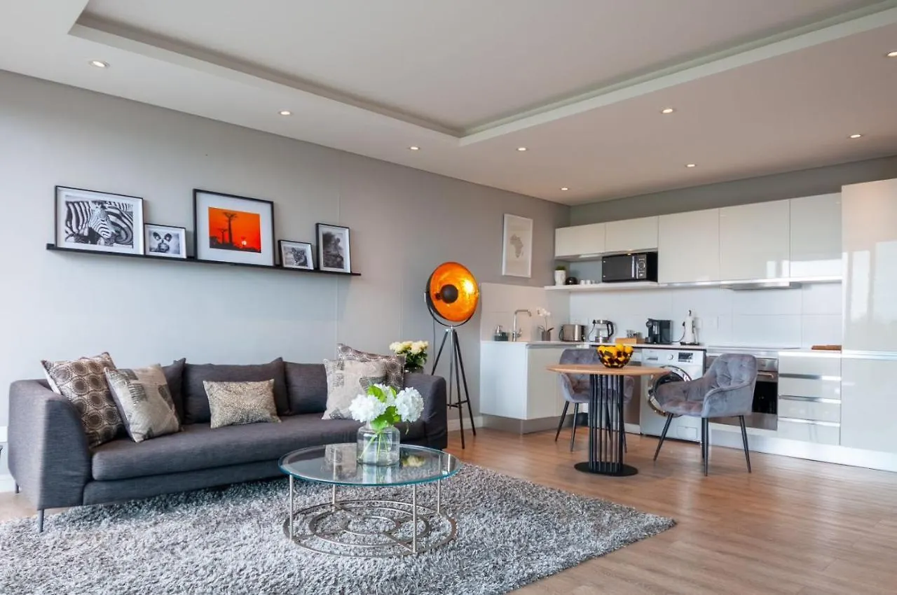 Greenpoint Designer Apartment Near Stadium & Waterfront Cape Town