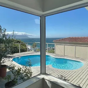 Whale Rock Apartment